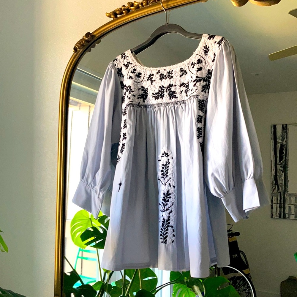 RARE Mi Golondrina Catalina Blouse S NWOT — light grey, black & white 3/4 sleeve